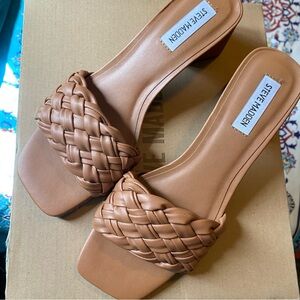 Steve Madden Tan Open Square Toe Block Heel Sandal Size 8